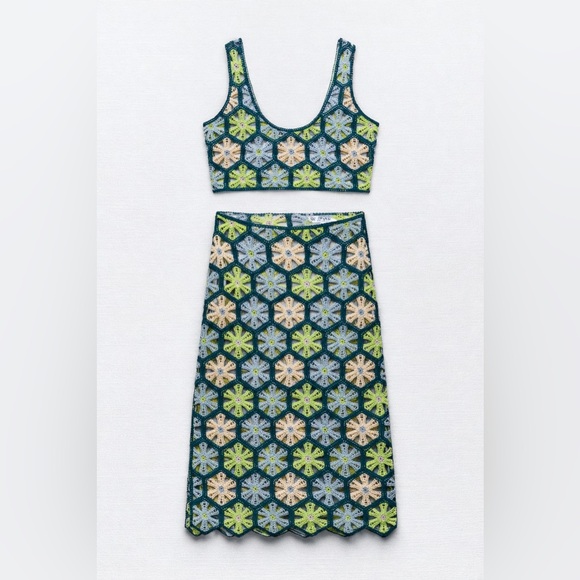 Zara 2 Piece Floral Crochet Knit Top And Skirt
